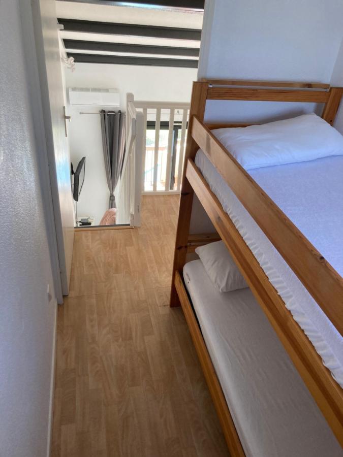 Appartement 2 Chambres Avec Piscine Face A La Mer A La Coudouliere Six-Fours-les-Plages Exterior foto